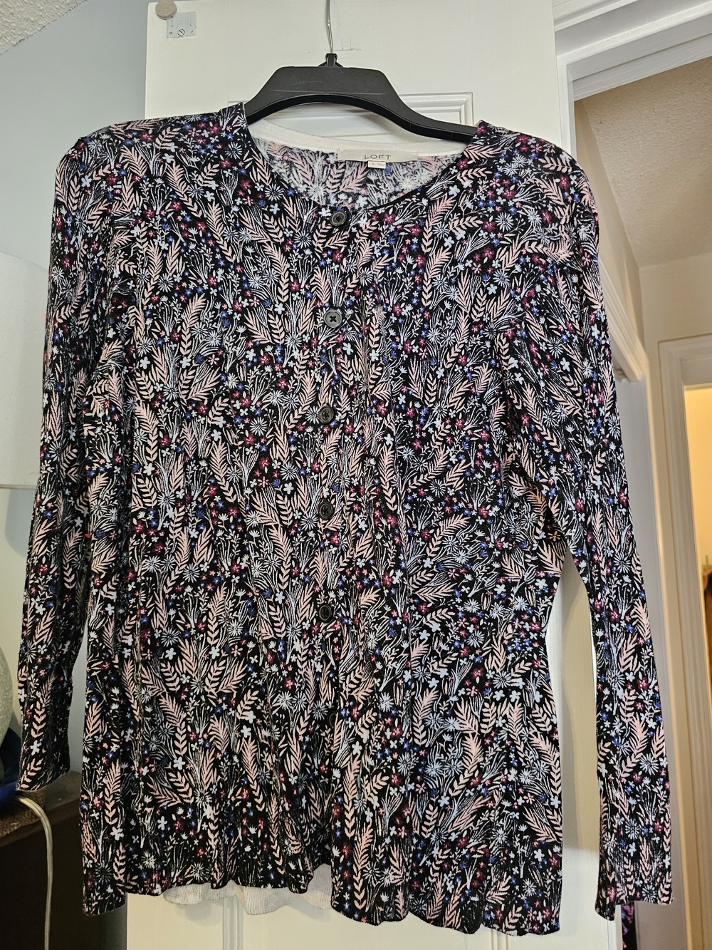 4/$25 LOFT Black Floral Long-Sleeve Cardigan